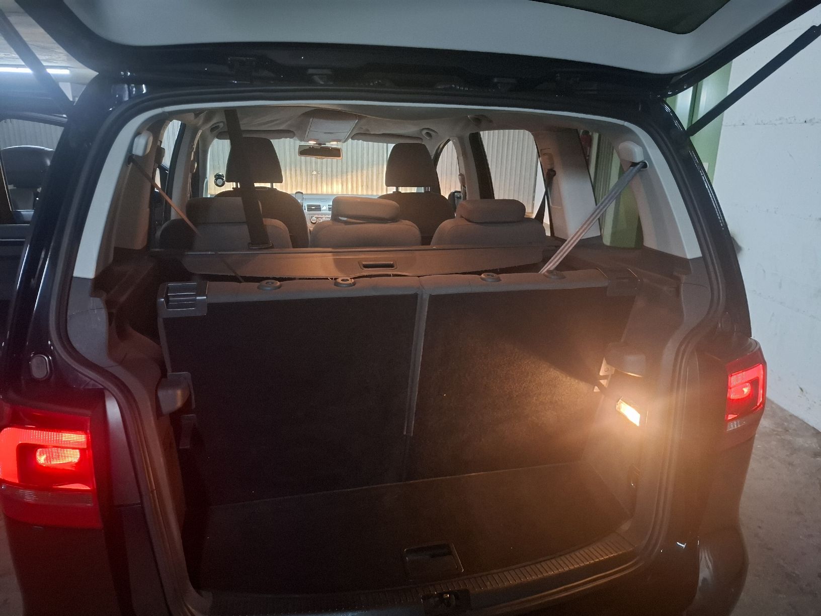 VW Autos: VW Touran 1.4 TSI – Gebraucht aus Genève von aab_mq9c 6