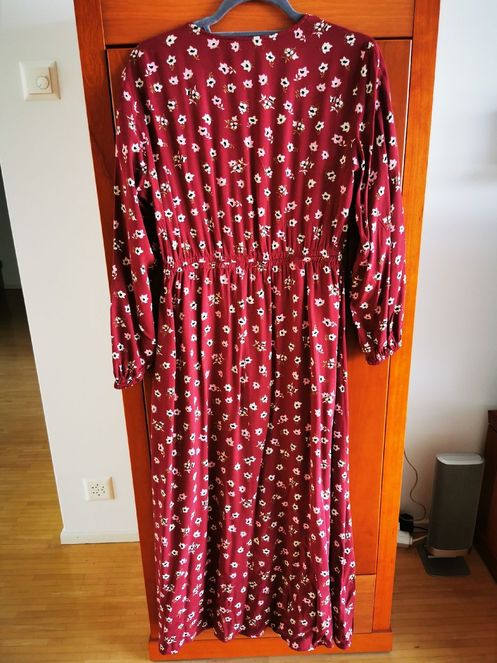 Mango Vestiti: Dunkelrotes Mango Kleid mit Blumenmuster, Grösse M – Usato da Wädenswil venduto da coconut1289 4