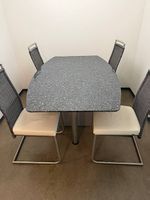 Hochwertiger Granit-Esstisch, ausziehbar, mit 4 Lederstühlen