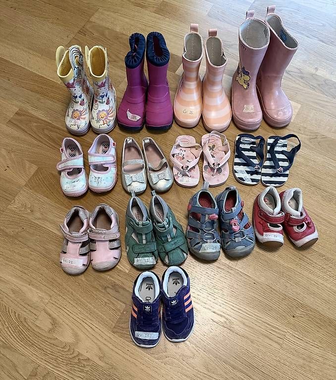 Scarpe per ragazzi: Diverse Kinderschuhe  – Usato da Zürich venduto da fra_wc9h