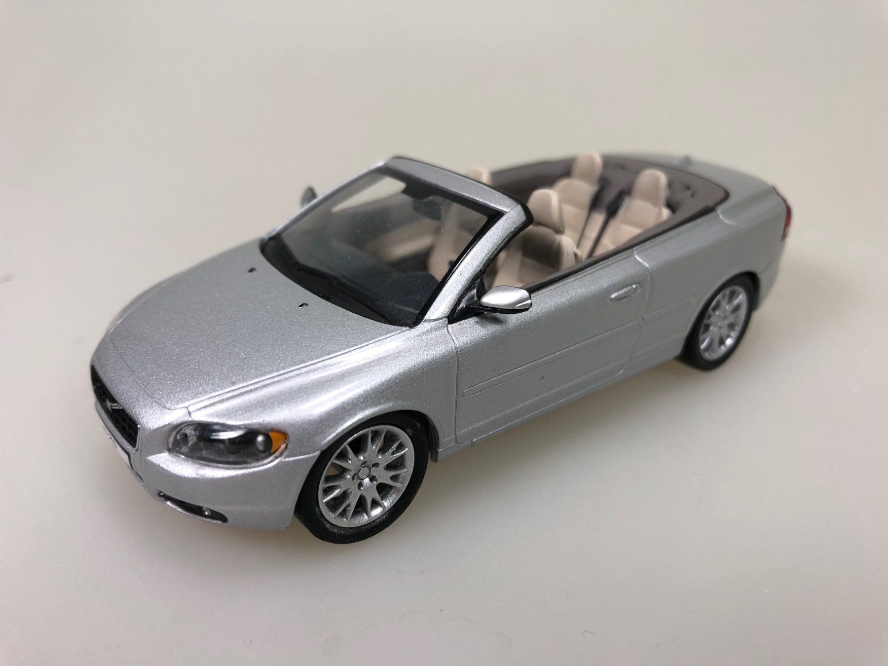 Volvo Voitures modèles: Volvo C70 Cabriolet - Motorart - 1:43 – D'occasion à Widen par Himan