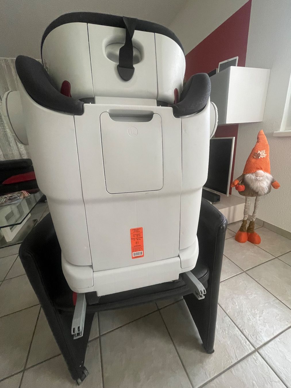 Britax Römer Auto-Kindersitze: Autositz , römer britax schwarz ,atratzit , Isofix – Gebraucht aus Pfeffingen von Purzzeli 8