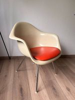 2 x Original Eames Fiberglass Armchair (DAR) Vitra 1970er