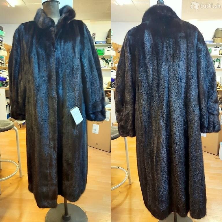 Nerz Mäntel: Eleganter Saga Mink Nerzmantel – Gebraucht aus Klingnau von Quasimondo