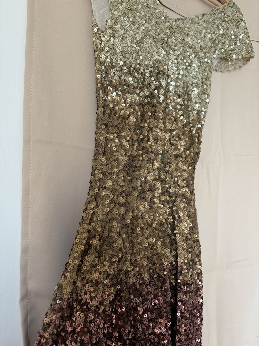 Kleider: Robe à paillettes – Gebraucht aus Neuchâtel von ASdecoeur75 1