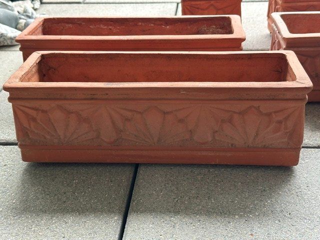 Blumentöpfe: Hübsche Blumenkistli aus Ton – Gebraucht aus Pfäffikon zh von sambalina 1