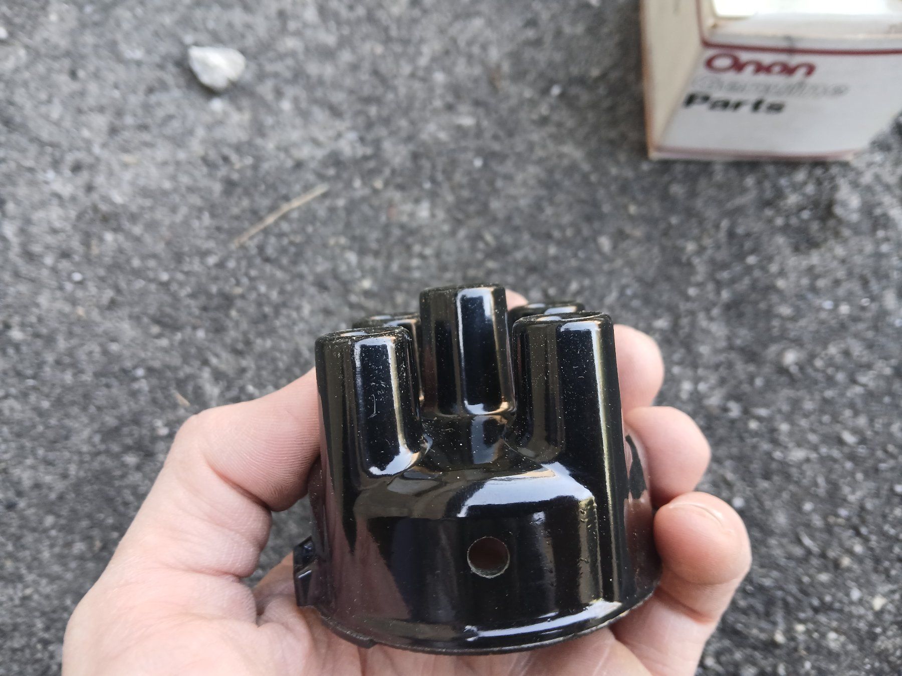 Motori: Zündverteilerdeckel zu Onan Motor – Usato da Landquart venduto da Tractospeed01 3