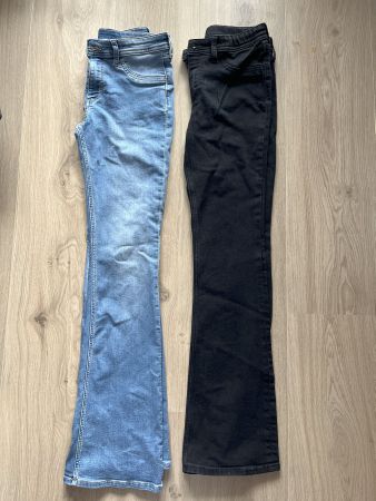 2 schöne Jeans (flared, bootcut), vestellbarere Bund Gr. 164