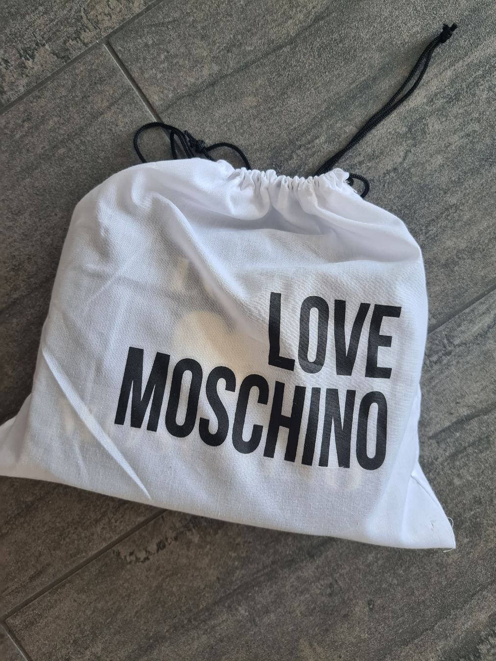 Moschino Taschen für Damen: Love Moschino Umhängetasche – Gebraucht aus Friltschen von Thurgau11 2