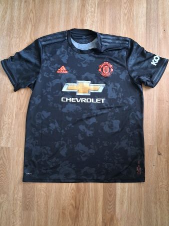Manchester United  – Adidas "Manchester Rose"