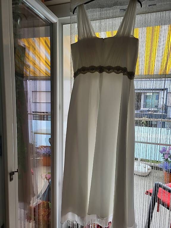Vestiti: Wunderschönes schlichtes Brautkleid  – Nuovo e nell'imballaggio originale da Kriens venduto da Aschada