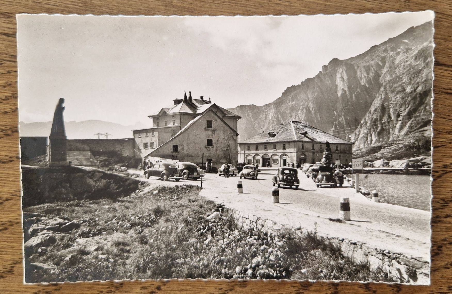Cartoline postali: Passo San Gotthardo, VW Oldtimer, Soc. Graphique, Neuchâtel – Usato da Ebikon venduto da Donar50