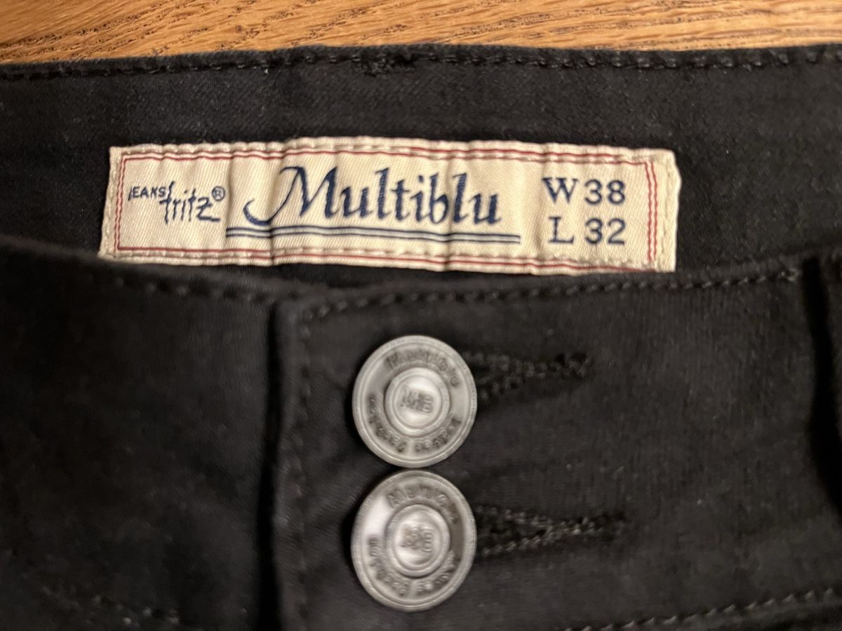 Jeans: Jeans  – Neuf (Voir description) à Schliern b. Köniz par medion3098 3