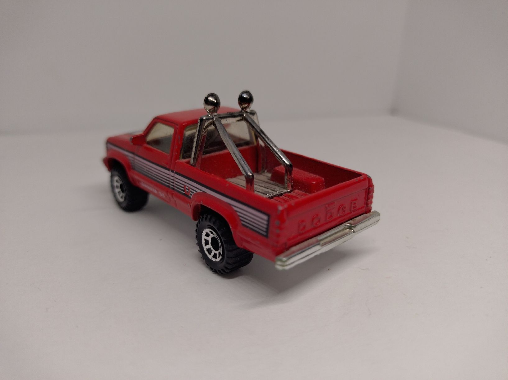 Matchbox Voitures modèles: Matchbox, Dodge Dakota – D'occasion à La Chaux-de-Fonds par Pierrot8404 3