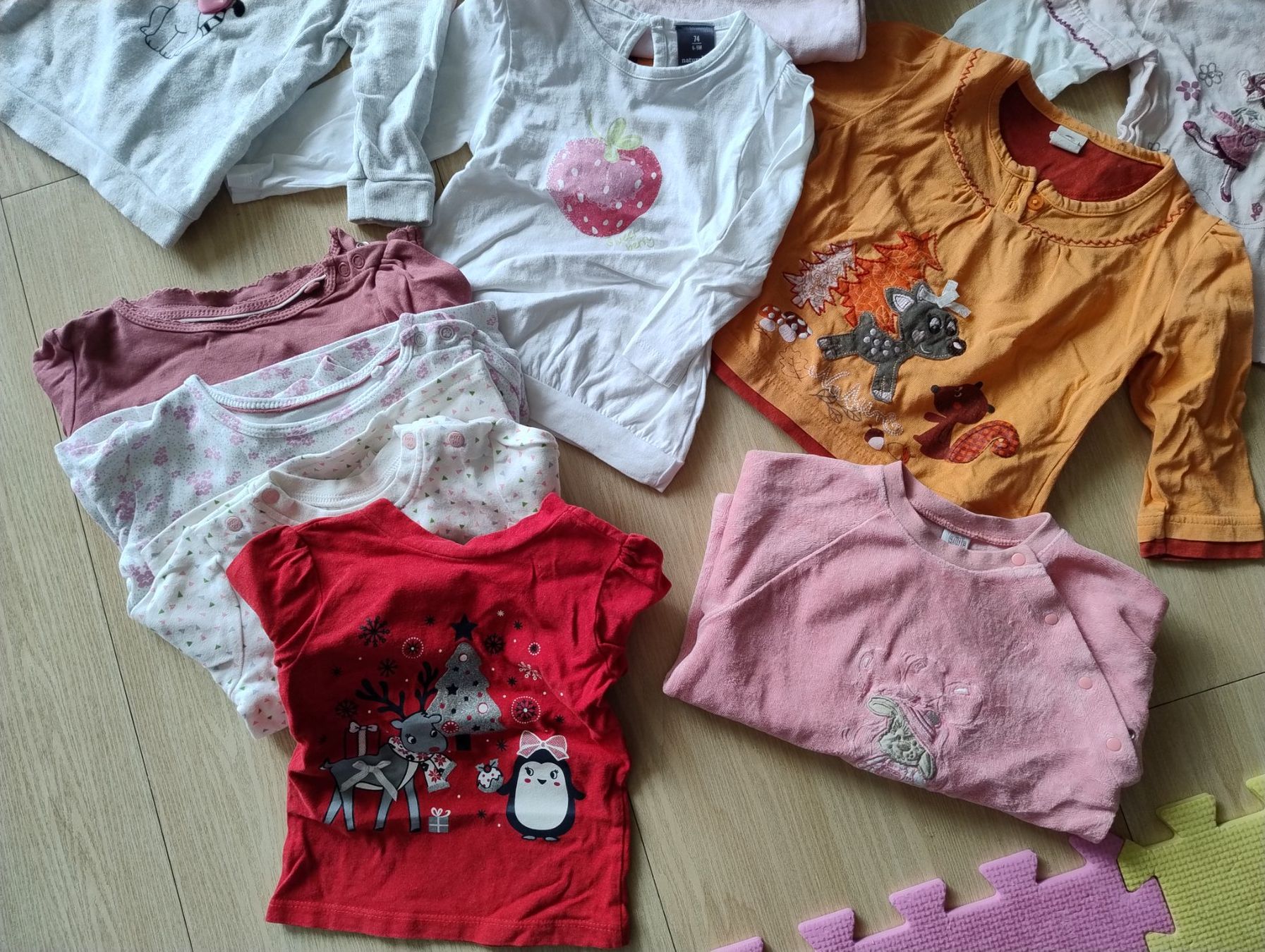 Lotti & Set di vestiti: Mädchenoberteile lang Gr. 74 – Usato da Bätterkinden venduto da livingdreams 3