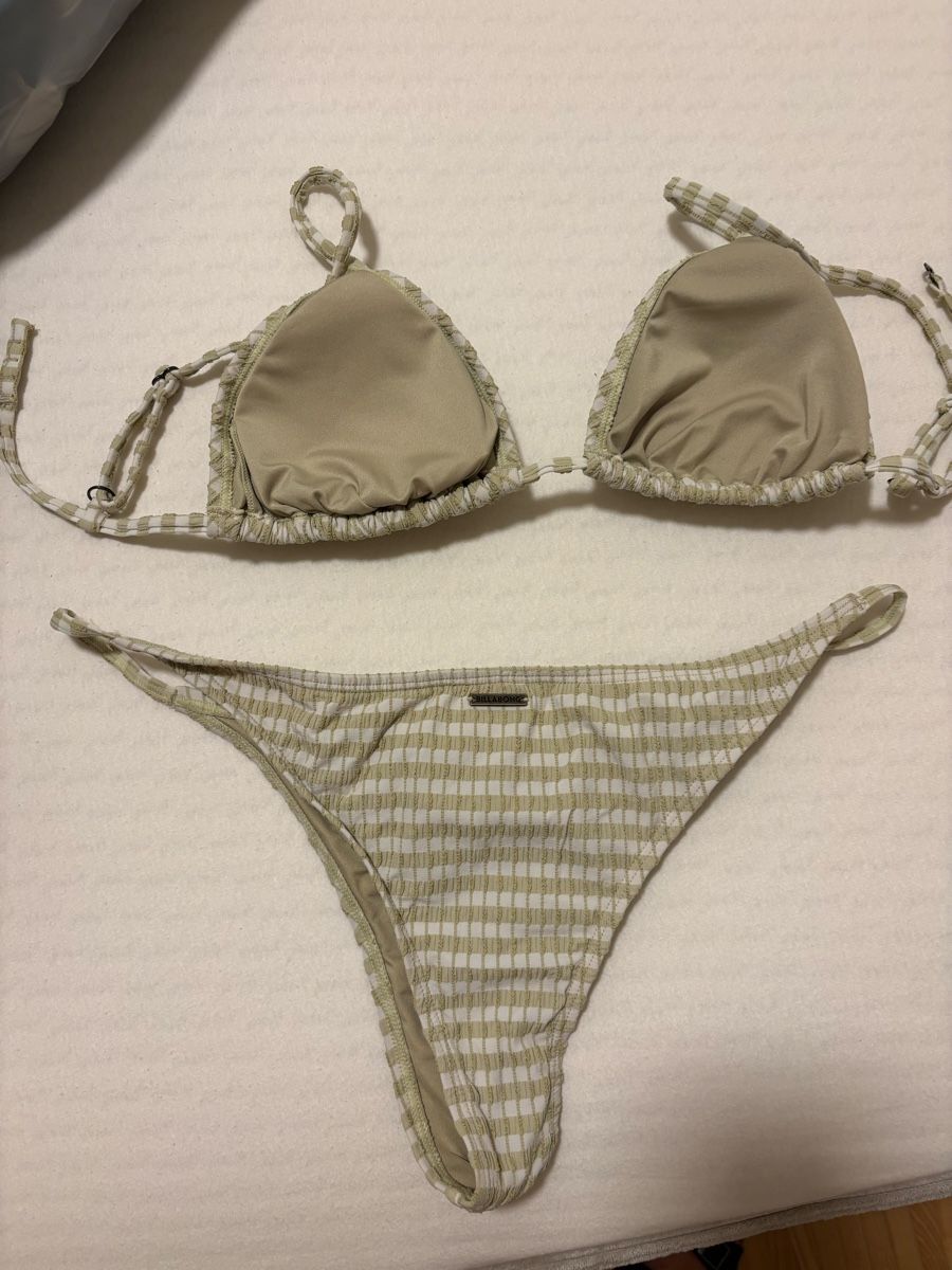 Billabong Costumi da bagno & Bikini: Zwei Billabong Bikinis – Usato da Jona venduto da mar_b5y2 1