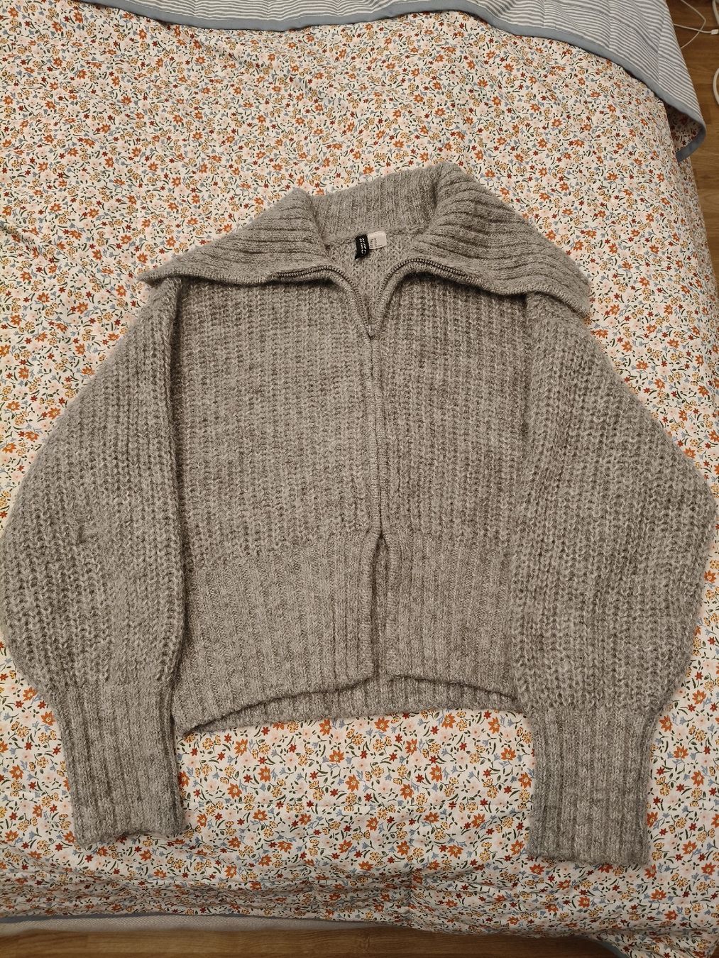 H&M Giacche: H&M Cardigan/Jacke – Usato da Oberrieden venduto da joj_6wlx