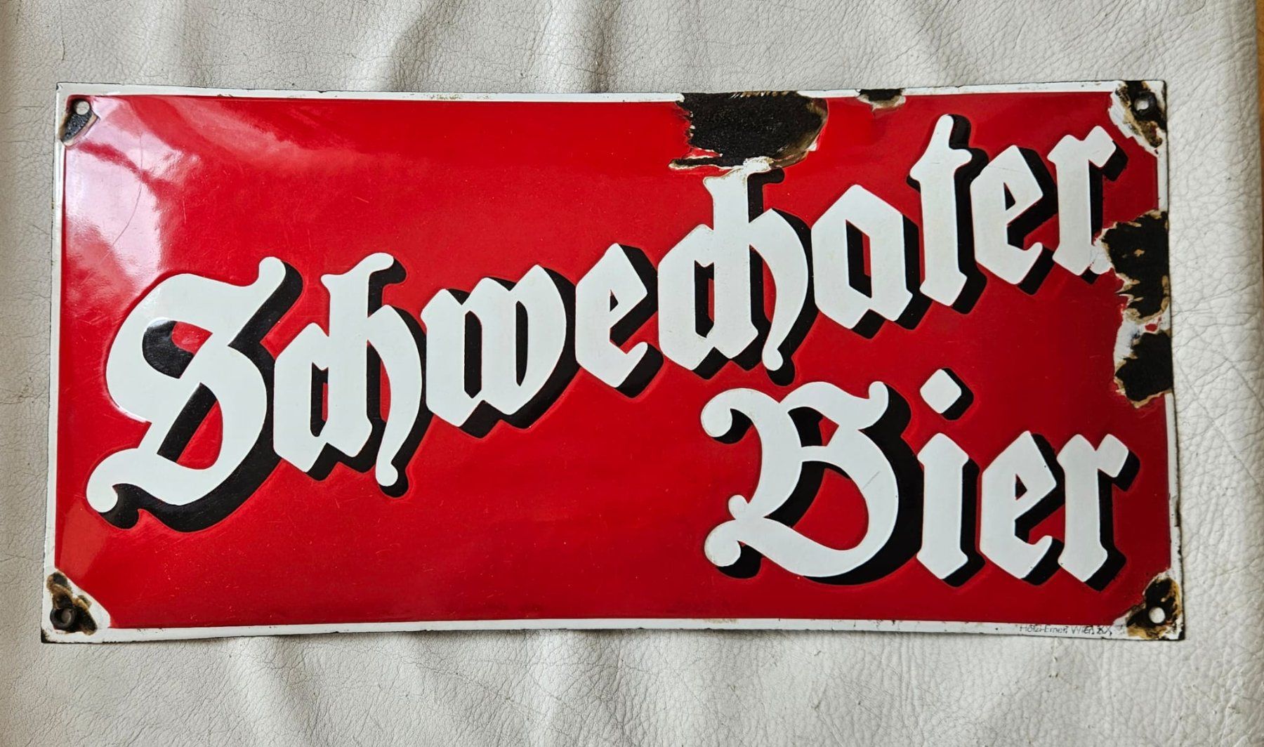 Insegne: Panneau publicitaire émaillé "Schwechater Bier" – Usato da Pully venduto da jmm77