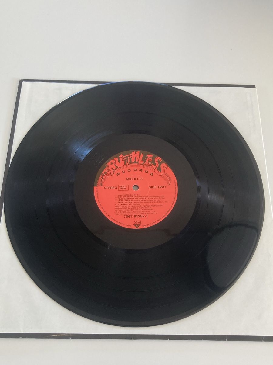 Dischi in vinile: Michel‘le - Ruthless - Eazy-E - Dr. Dre - LP OG EU VG+ – Usato da Mörschwil venduto da Appenzell2 3