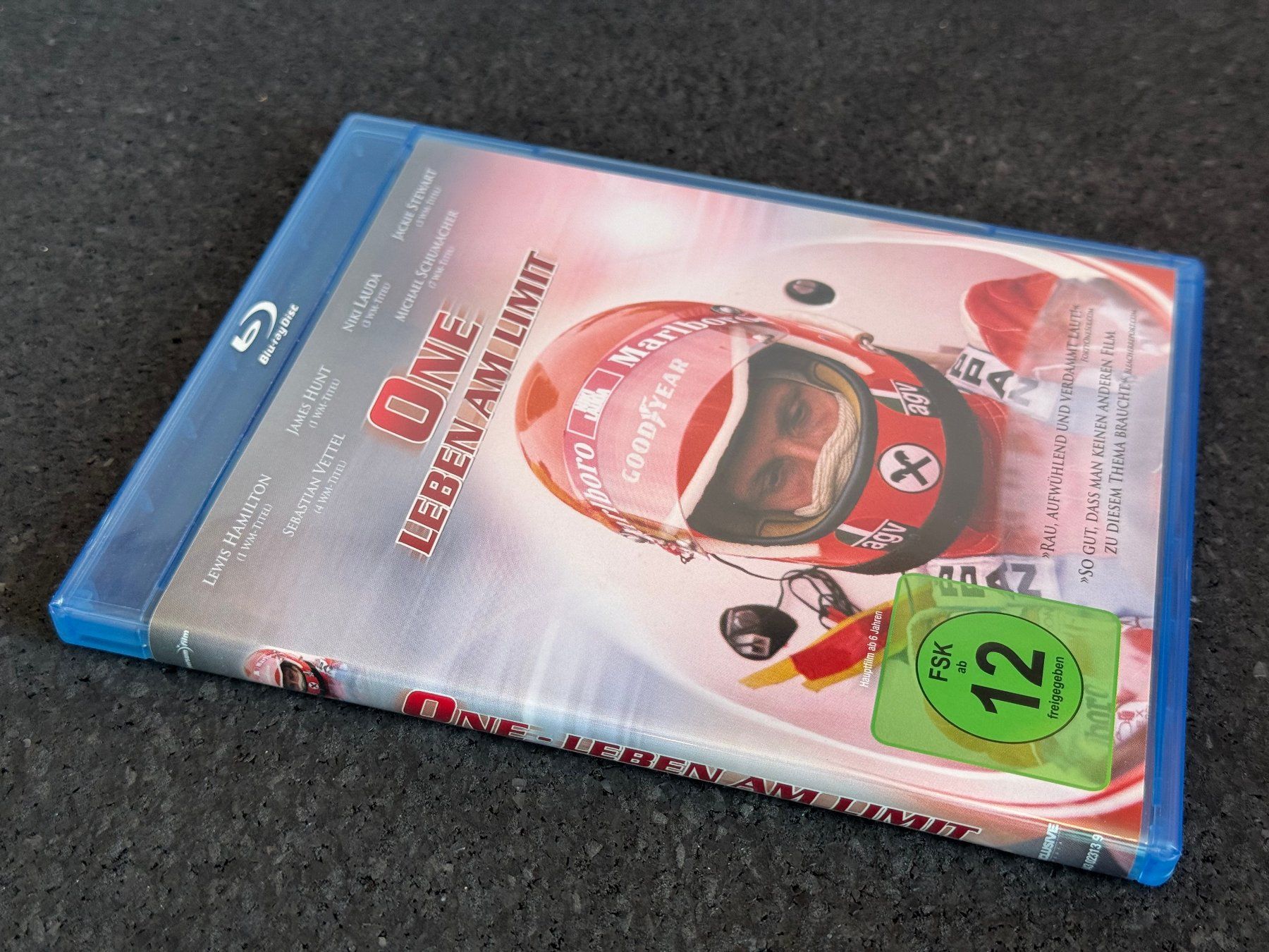 Tutti i DVDs: ONE "Leben am Limit" Blu-ray Disc DE/EN – Usato da Fribourg venduto da tschjoly 5