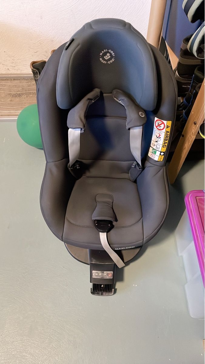 Maxi-Cosi Seggiolini per auto: Kindersitz Maxi-Cosi grau gebraucht – Usato da Kandersteg venduto da sunngirl