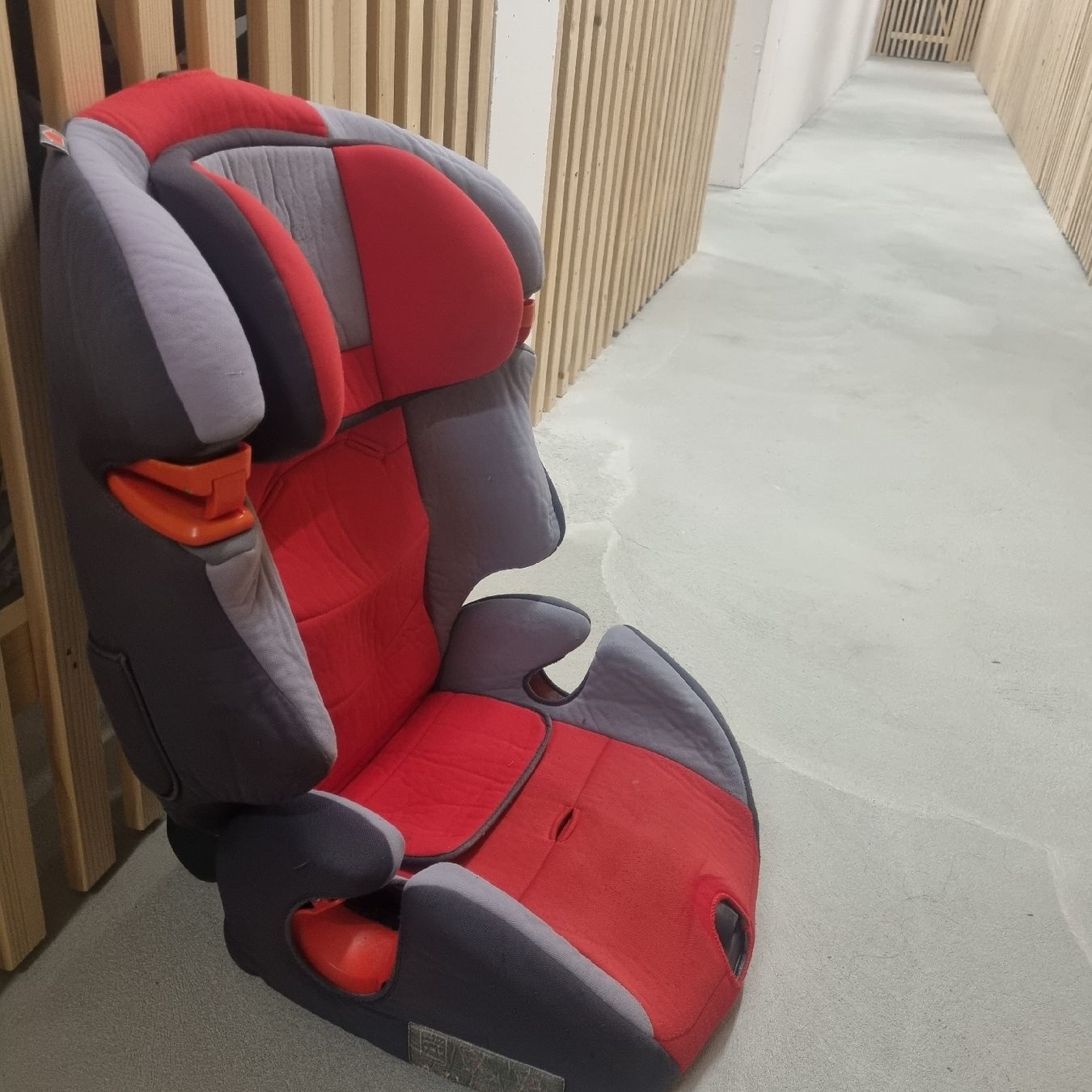 Seggiolini per auto: Autositz, rot/grau, , 9-36 kg, Prenatal – Usato da Luzern venduto da par_bf9c 2