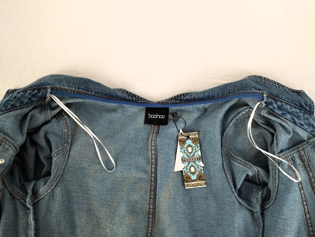 Boohoo Giacche: BOOHOO Jeansjacke Gr 32 – Nuovo (secondo la descrizione) da Schübelbach venduto da Restwert_Schubelbach 7
