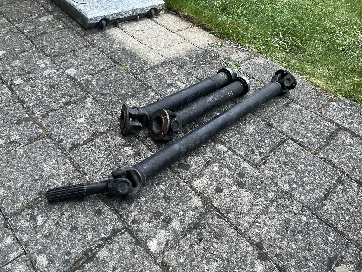 Volvo Tutti pezzi di ricambio auto: Volvo 240 Kardanwelle – Usato da Hettlingen venduto da mat_ts7l 3