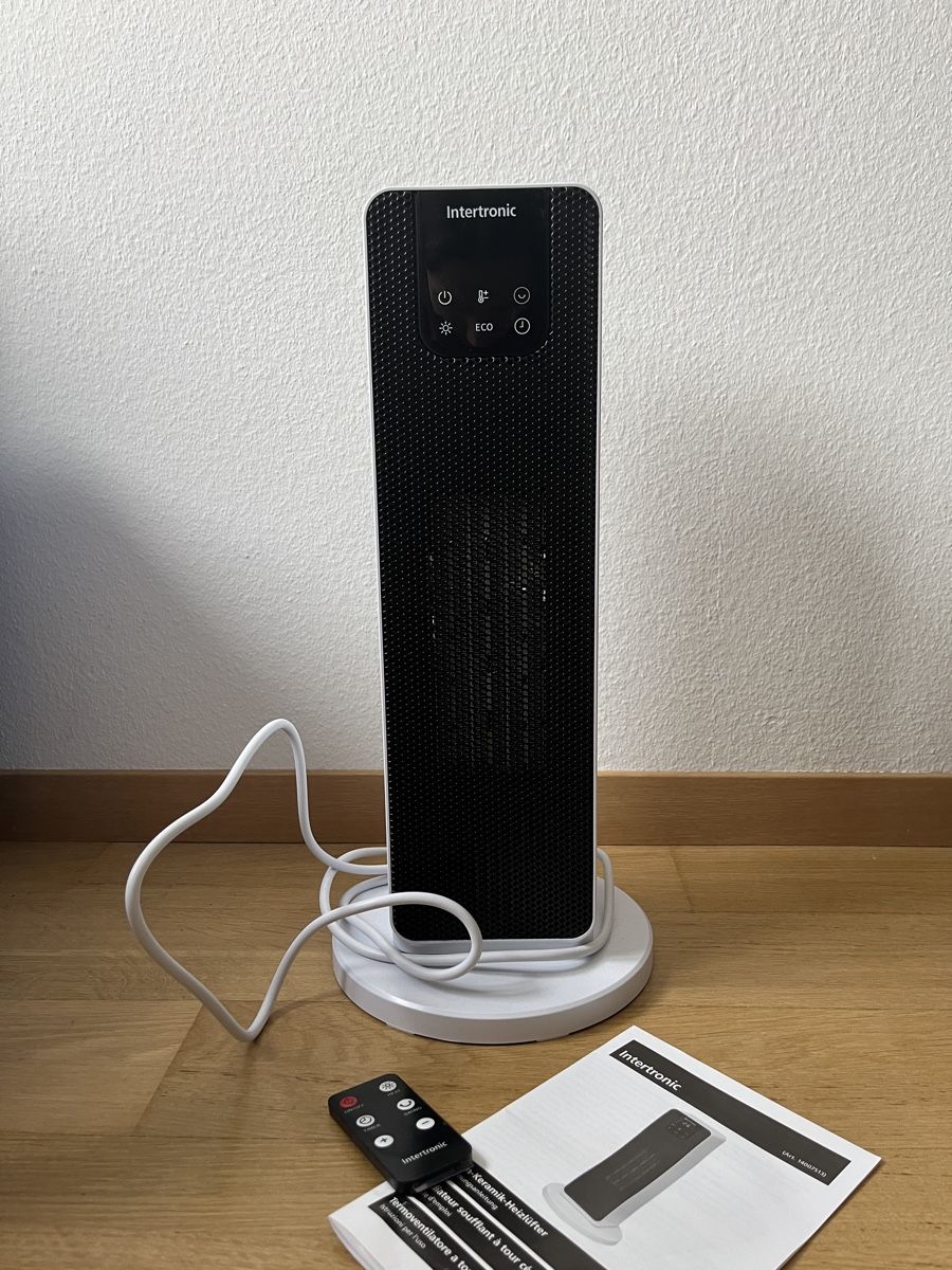 Radiatori: Intertronic PTC Tower Heater -Heizlüfter 2000 W – Usato da Kriens venduto da ren_znh8