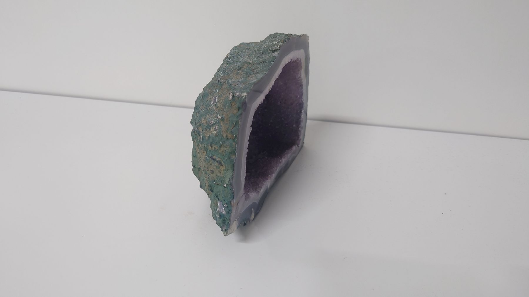 Minerali & Pietre curative: Amethyst Druse Geode – Usato da St. Gallen venduto da Second-Life 2