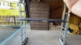 Arbeitsbühne mit zwei Leitern Aluminium gebraucht
