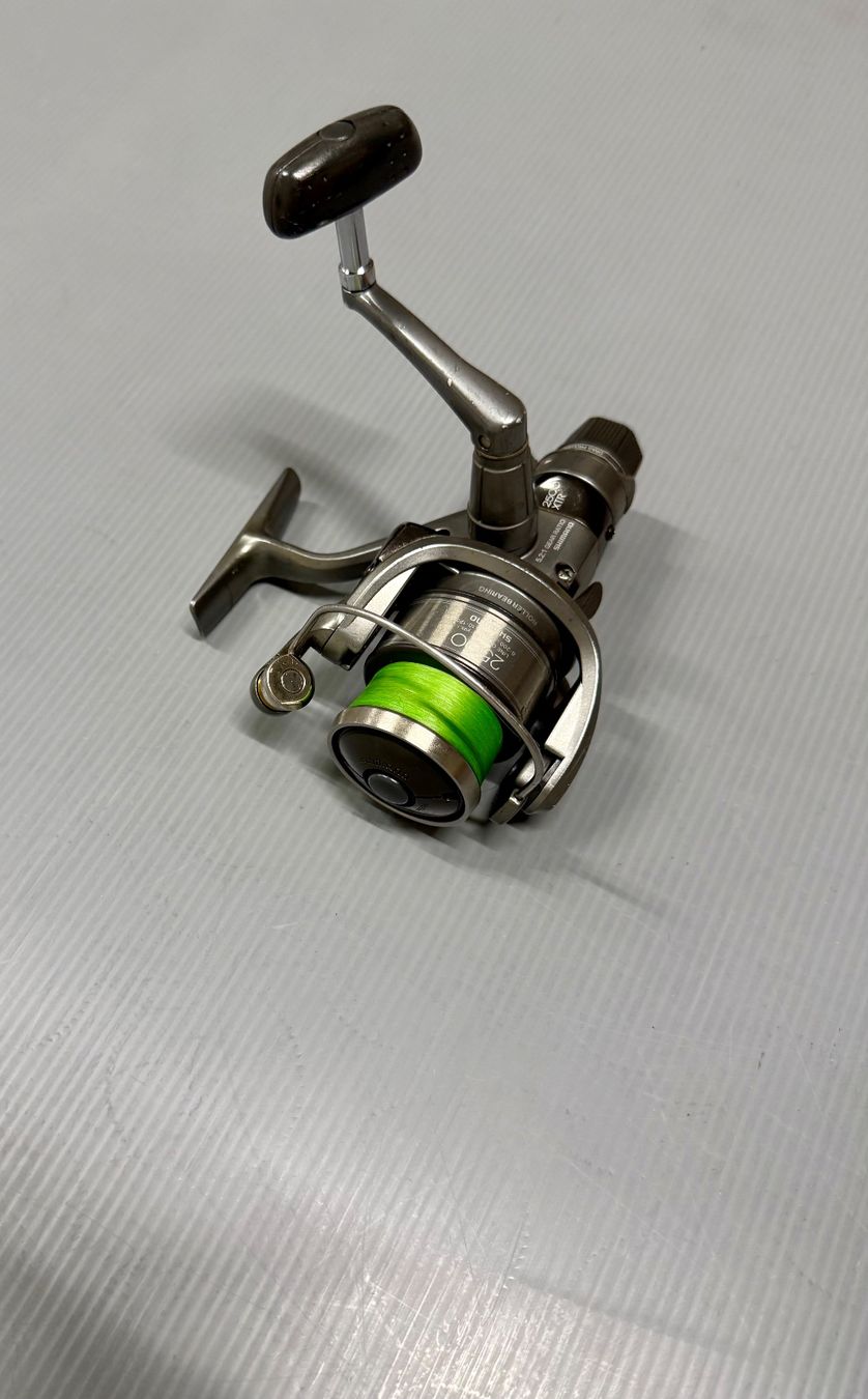 Shimano Tambours & Moulinets: Shimano Twin Power 2500gr – D'occasion à Trimbach par duri.. 2