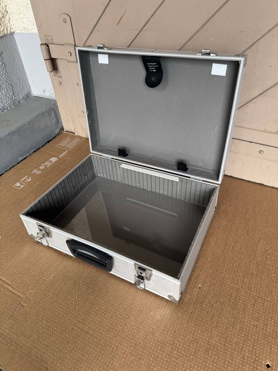 Valises de voyage: Alu Koffer – D'occasion à Belp par ch1999 2