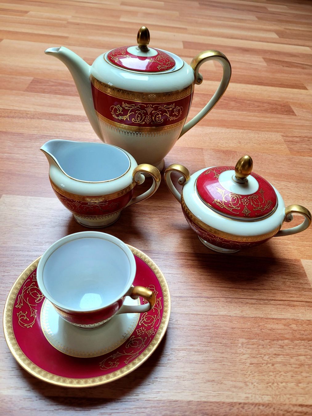 Set di piatti: Kaffee Service vintage – Usato da Schaffhausen venduto da robuco 4