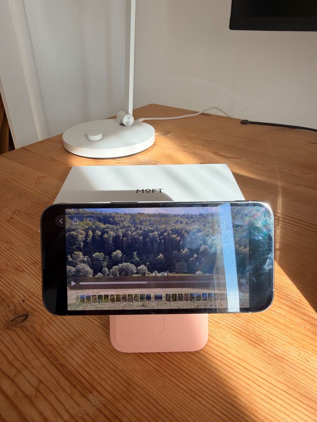 Altro in Decorazioni & Accessori: Support magnétique MOFT SNAP STAND&WALLET rose – Nuovo e nell'imballaggio originale da Delémont venduto da sem.ch 3