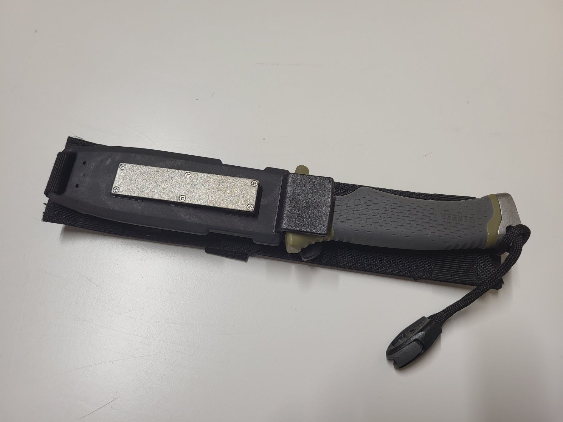 Gerber Accessori: Gerber Ultimate Survival Knive – Usato da Brügg BE venduto da POU-BELLE 7