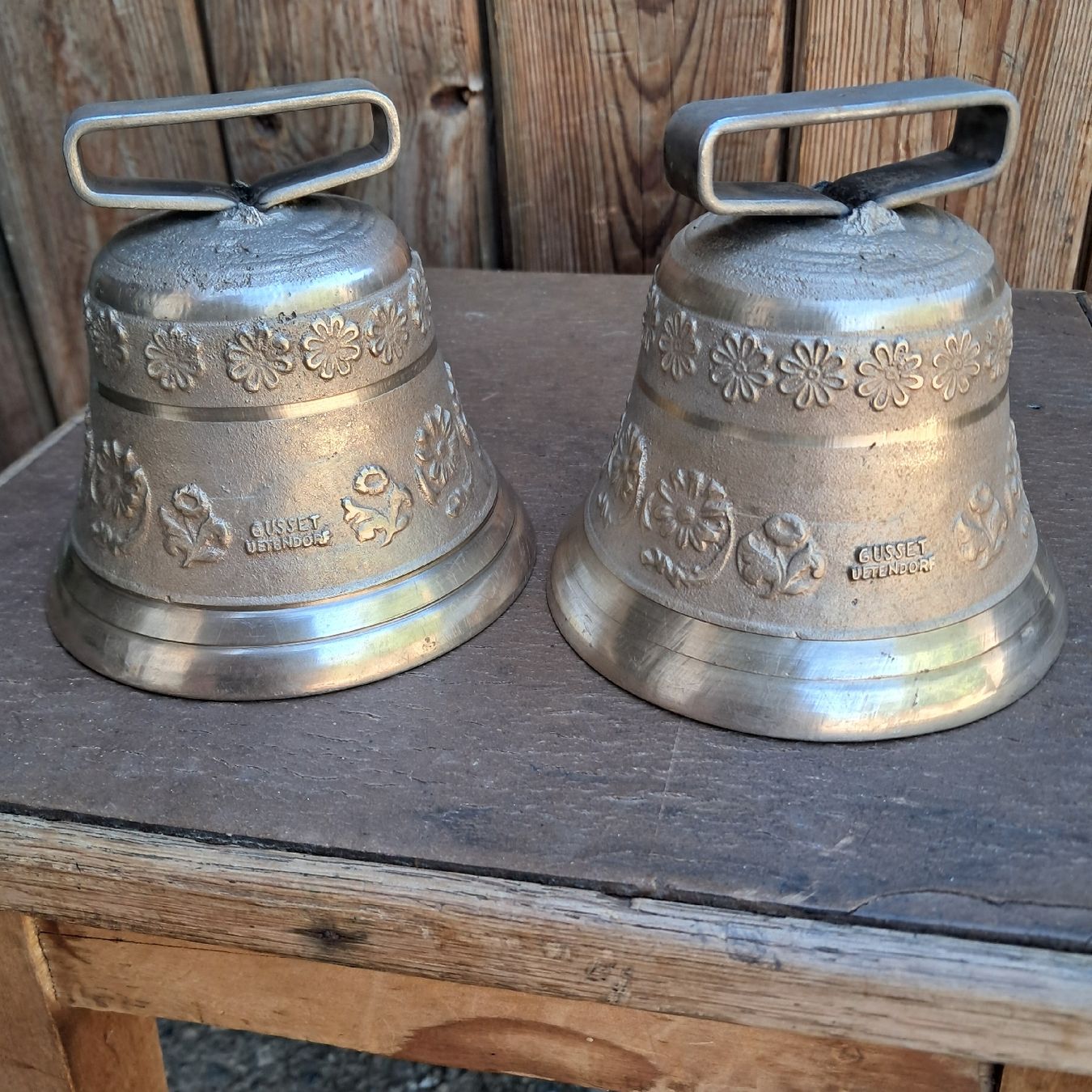 Cloches & sonnailles: 2 Schöne Glocken Gusset  – D'occasion à Murten par SHETHOF