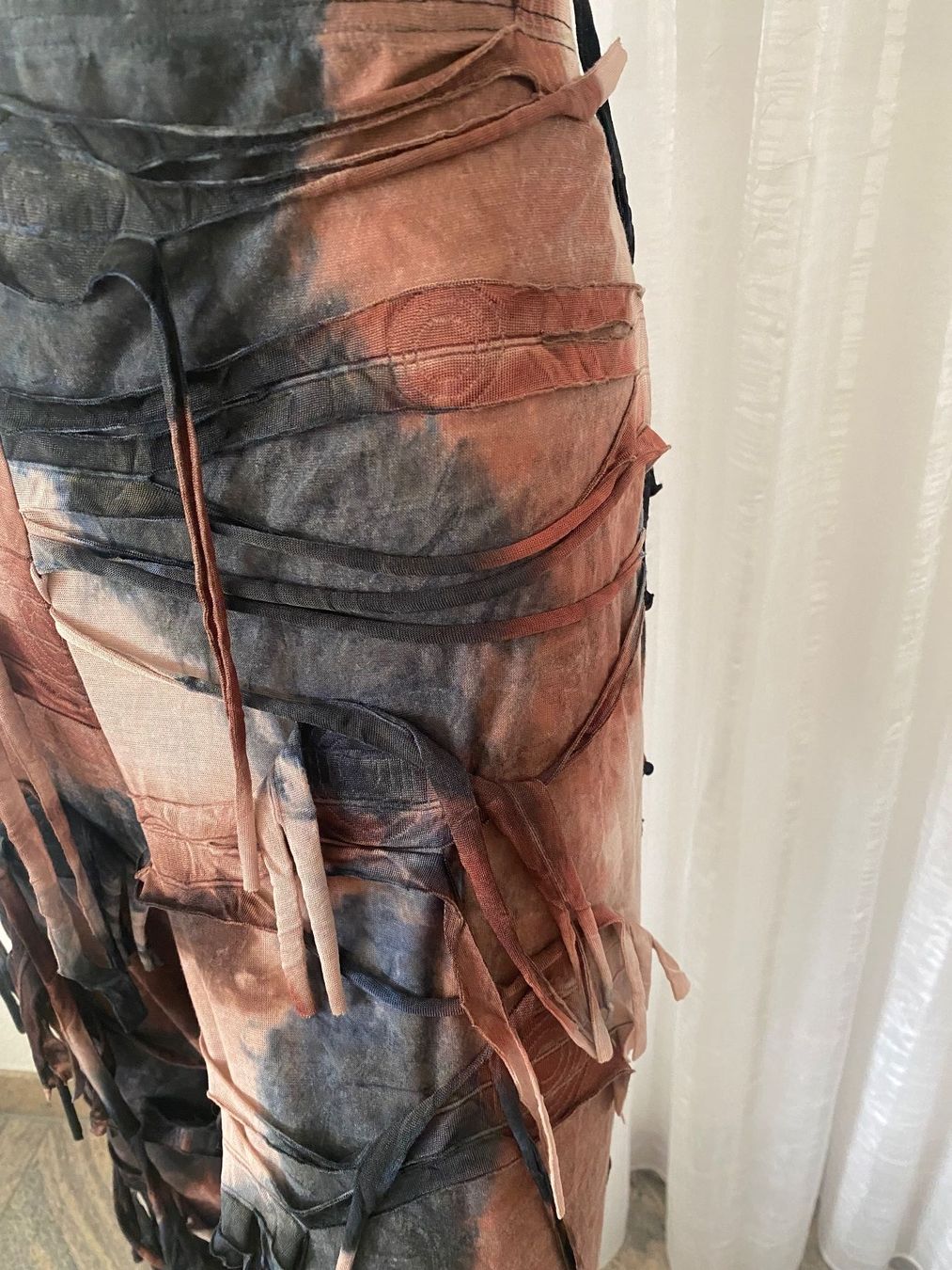 Pantaloni: flippige Schlaghosen mit Fransendetail, M/L – Nuovo e nell'imballaggio originale da Winkel venduto da ferrari2022 4