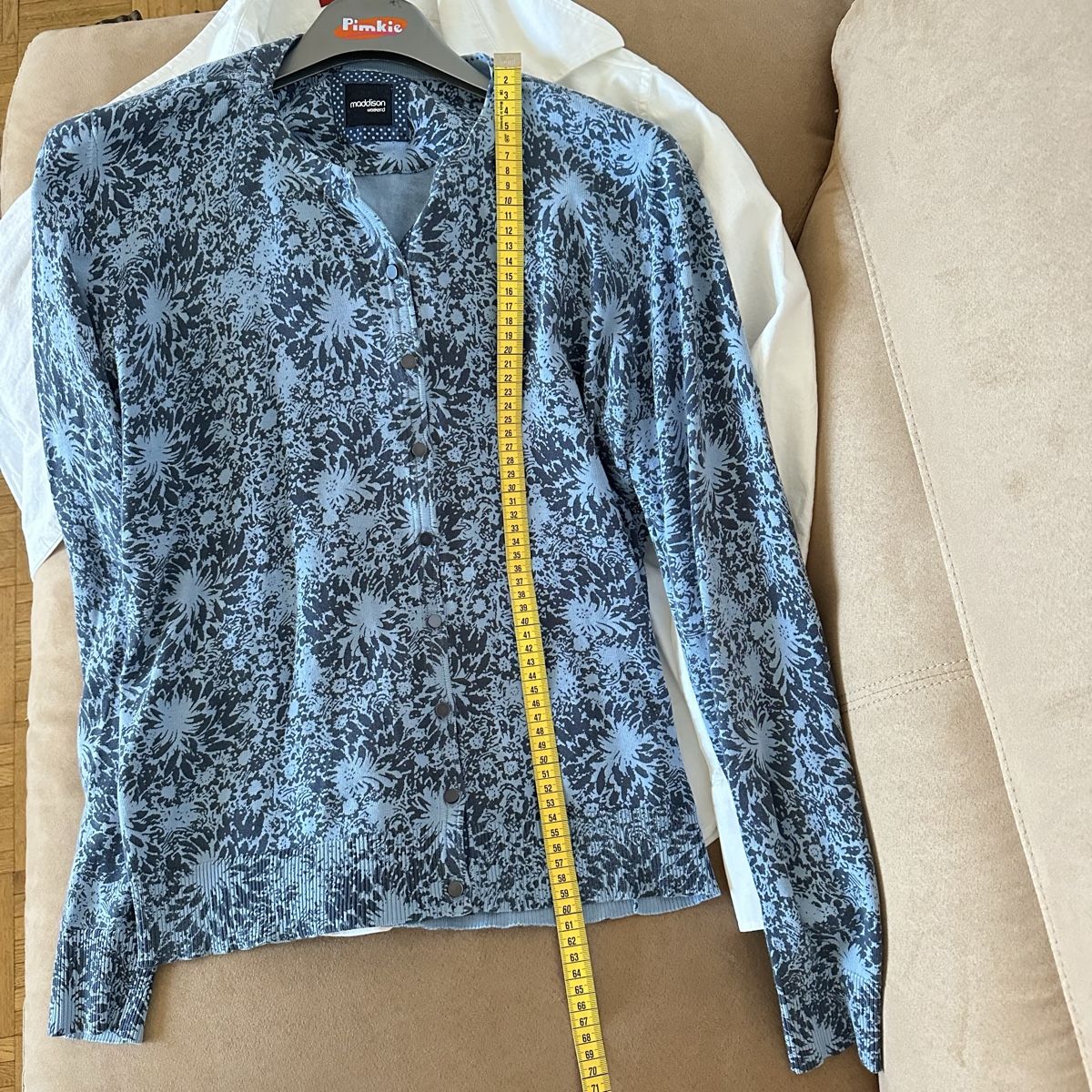 Lotti di vestiti: Camicia + cardigan da donna, 2 pezzi Gr M – Usato da Cureglia venduto da myr_9v25