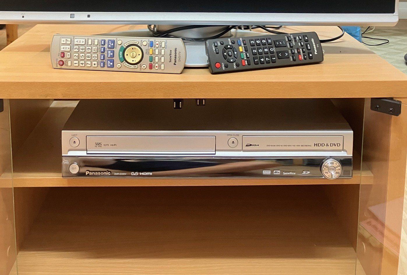 Alle DVDs: DVD Recorder Panasonic – Gebraucht aus Urdorf von arm_827r 1