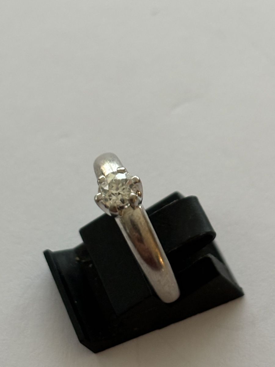 Ringe: Ring Weissgold / Diamant 18 Karat – Gebraucht aus Langnau am Albis von flusspflege 1