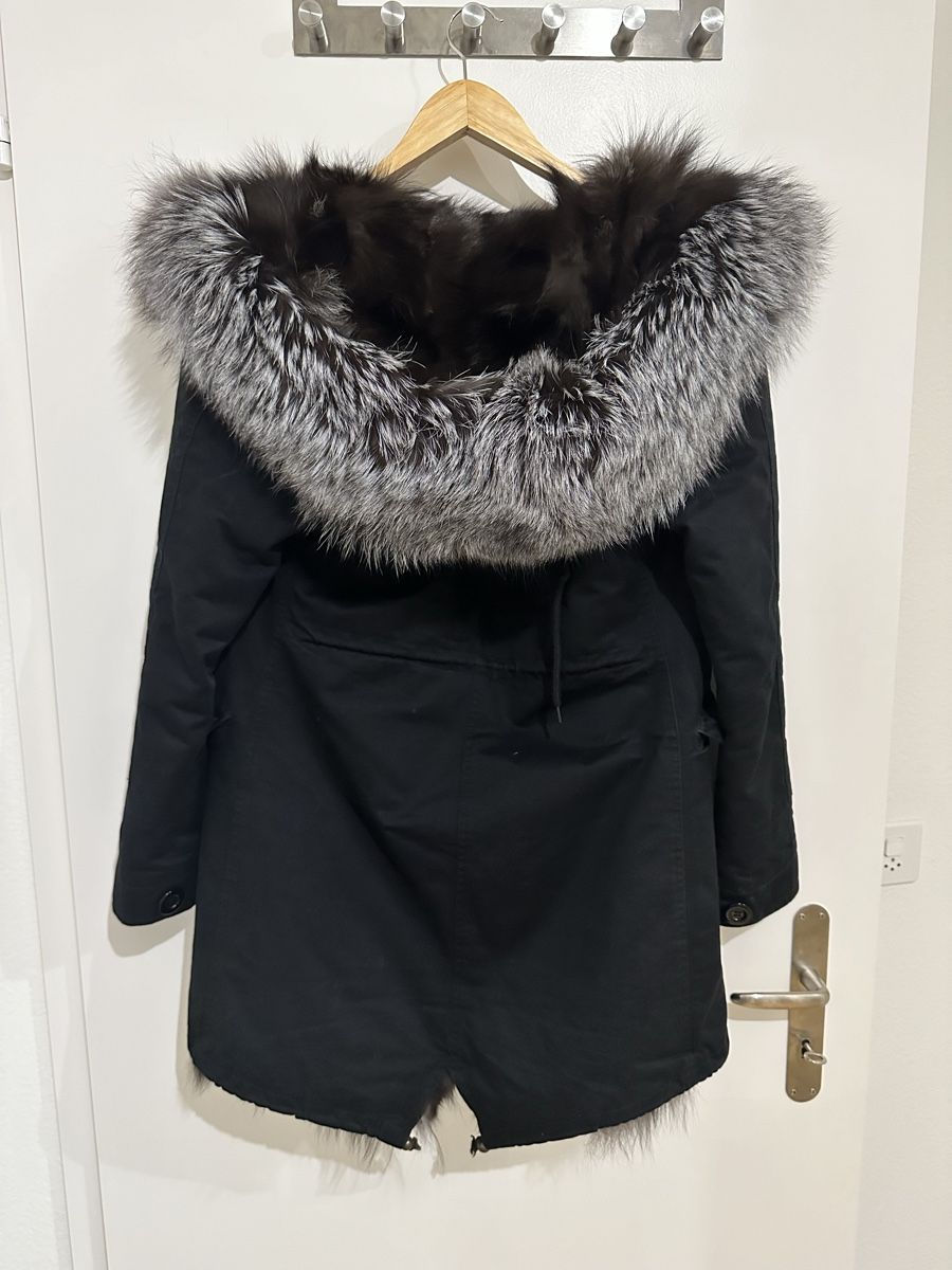 Cappotti: Parka mit Echtpelz gefüttert – Usato da Zug venduto da Vestiaire_Swiss 1