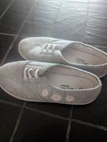 Sneakers Grösse 33