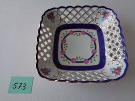 Porzellan-Schale mit Durchbruch