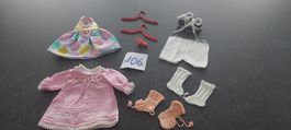Puppenkleidchen, Schuhe, Söcklein etc.alle infos auf den F.