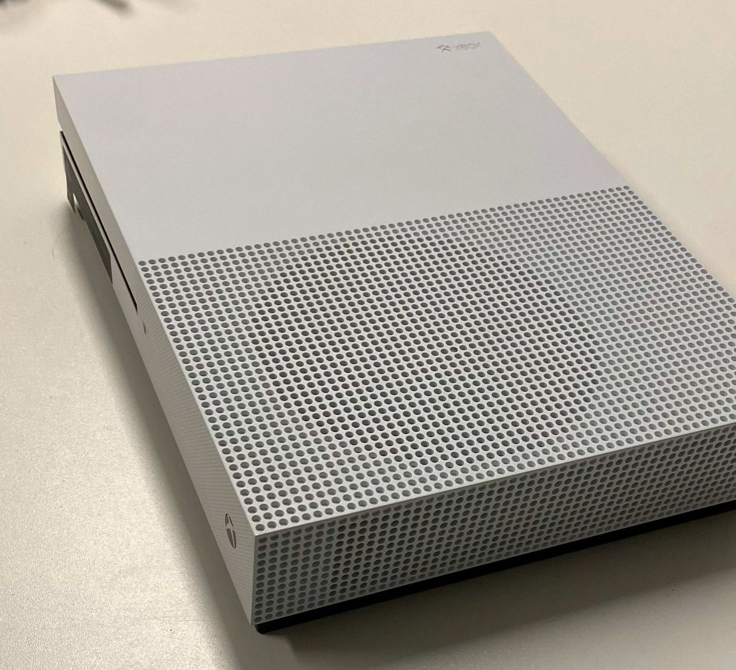 Console: Xbox One S – Usato da Schönenberg ZH venduto da Satspezie 2