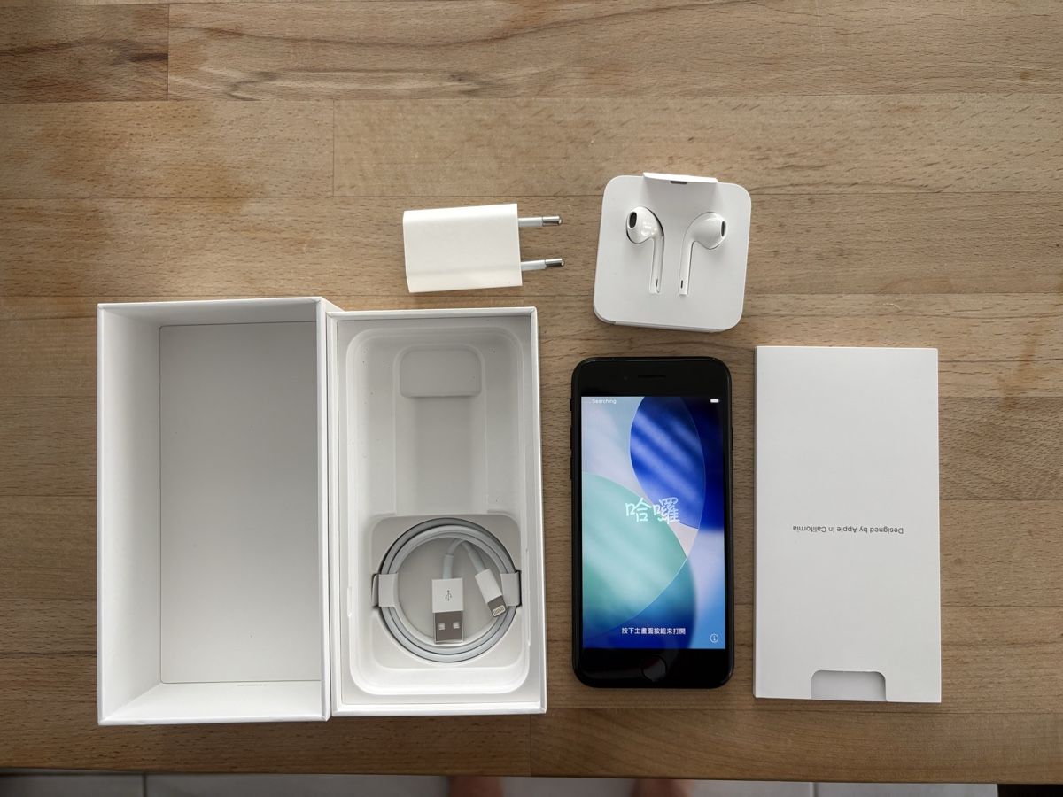 Apple Portables: iPhone SE – D'occasion à Kloten par AR84
