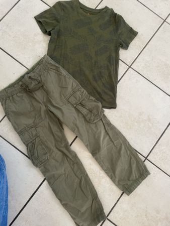 H&M Set, Khaki Cargo Hosen & T-Shirt, Gr. 134