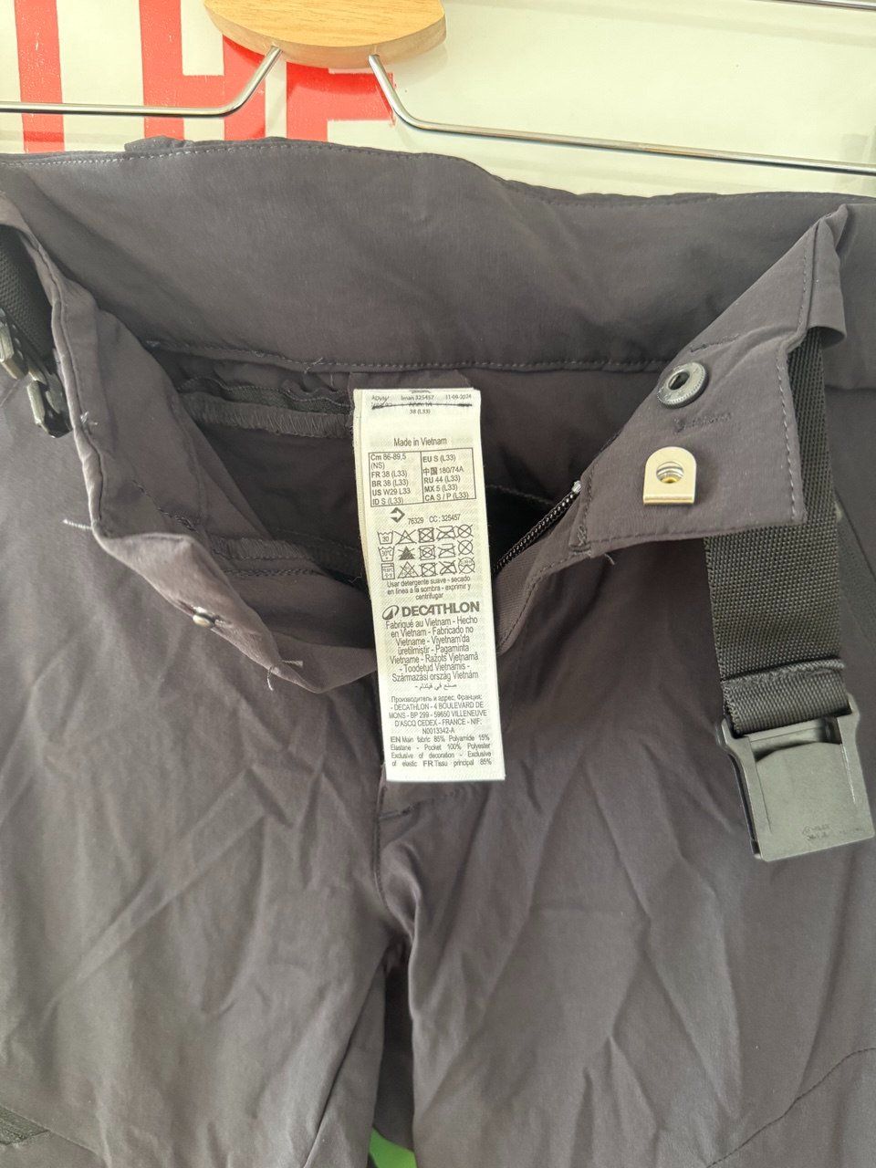Decathlon Hosen: Black hiking pants, size S, good for M – Neu (gemäss Beschreibung) aus Zürich von futurmutur 5
