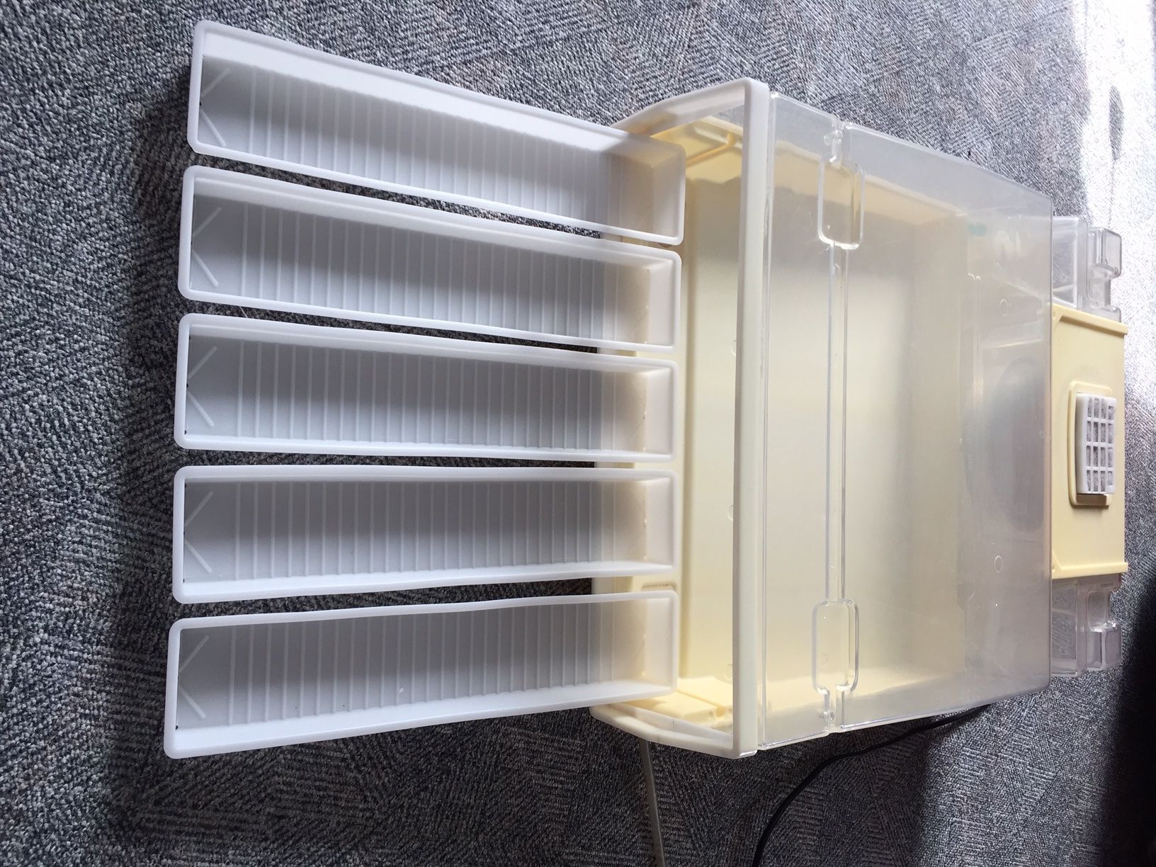 Elettrodomestici da cucina: EasyGreen, Keimautomat, Keimgerät, Sprossen Gerät – Usato da Villmergen venduto da schluessel65